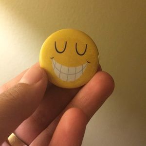 Smily pin